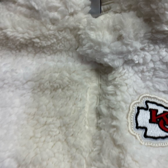🆕 KC Chiefs NFL Cream Sherpa Infant Full Zip Sleeper 18 Months - Picture 5 of 5
